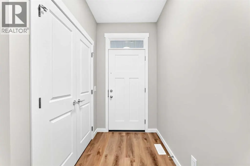 28 Mercado Road SE