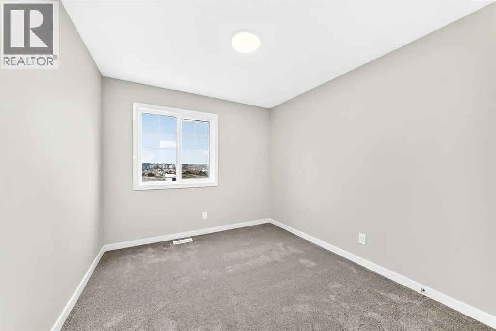 28 Mercado Road SE