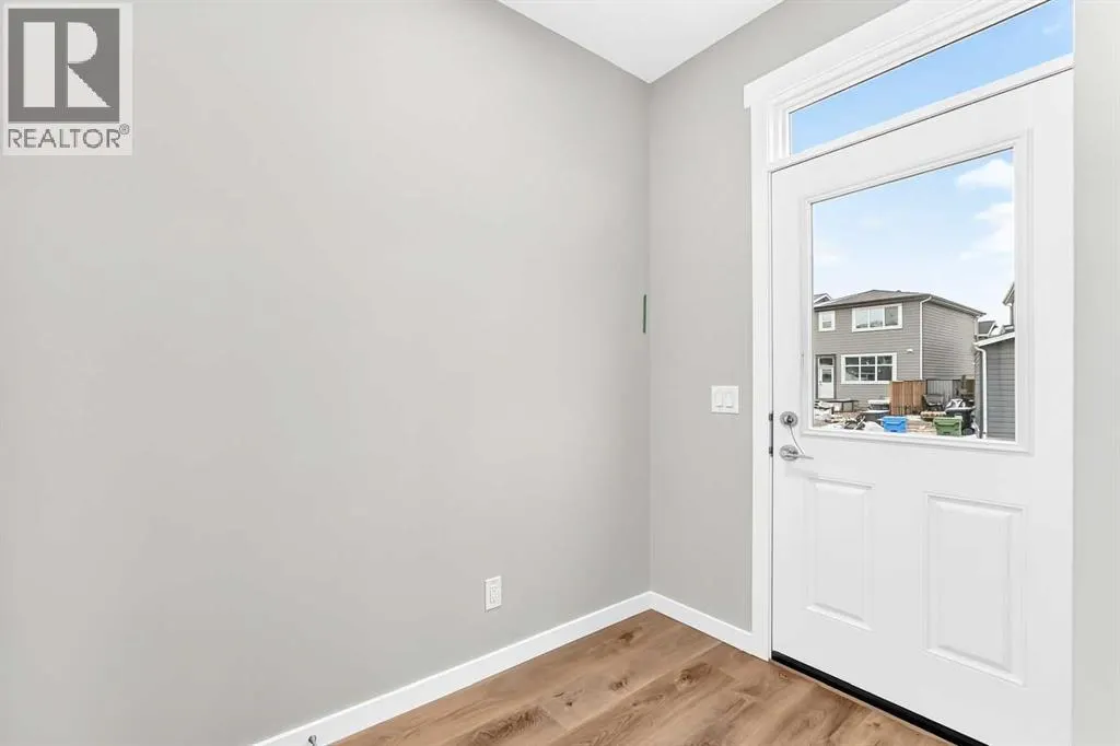 28 Mercado Road SE