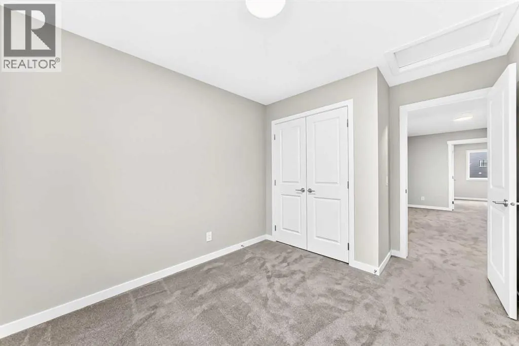 28 Mercado Road SE