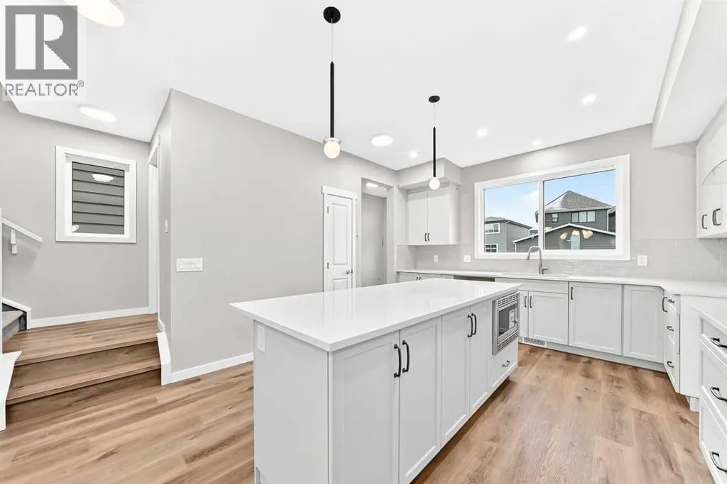 28 Mercado Road SE
