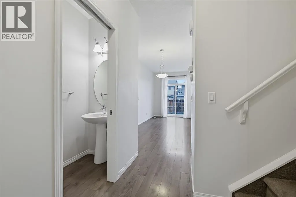 112 Legacy Glen Street SE