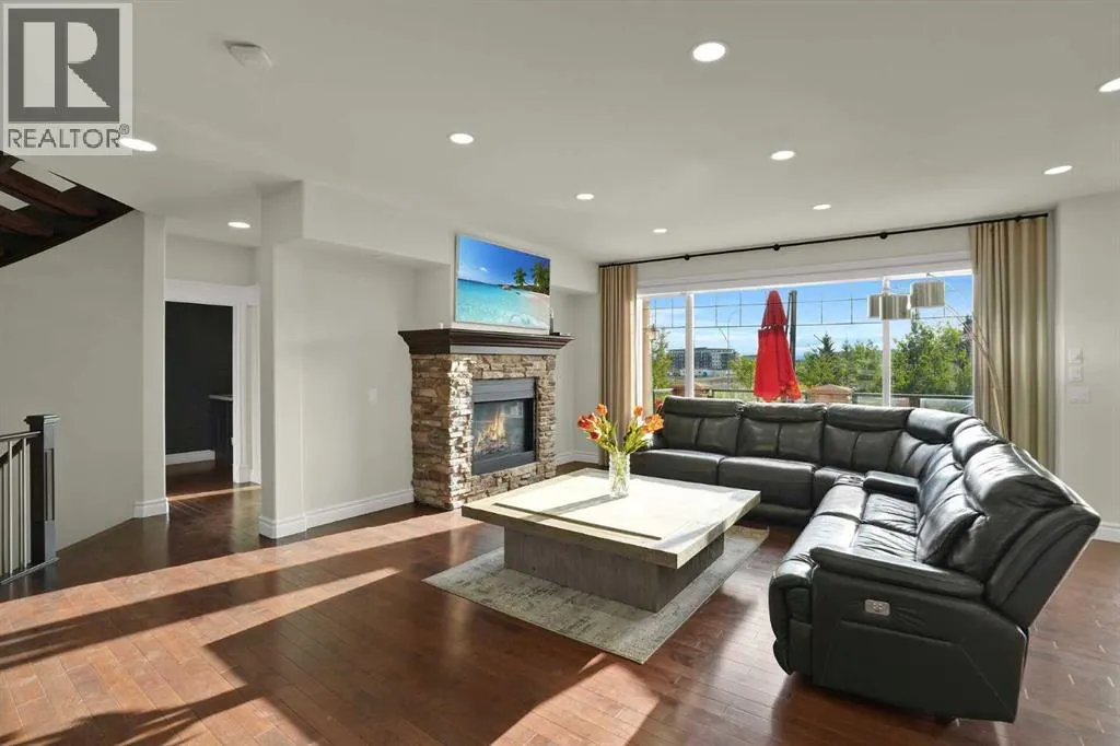 323 Aspen Glen Place SW