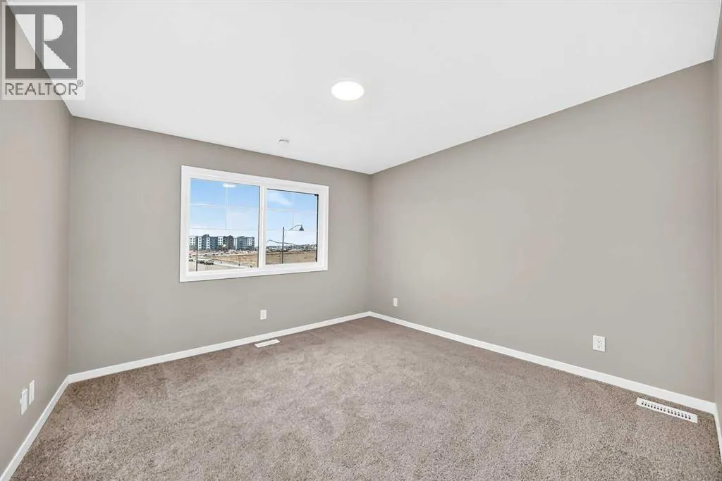 1213 Mahogany Boulevard SE