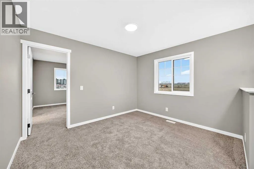 1213 Mahogany Boulevard SE
