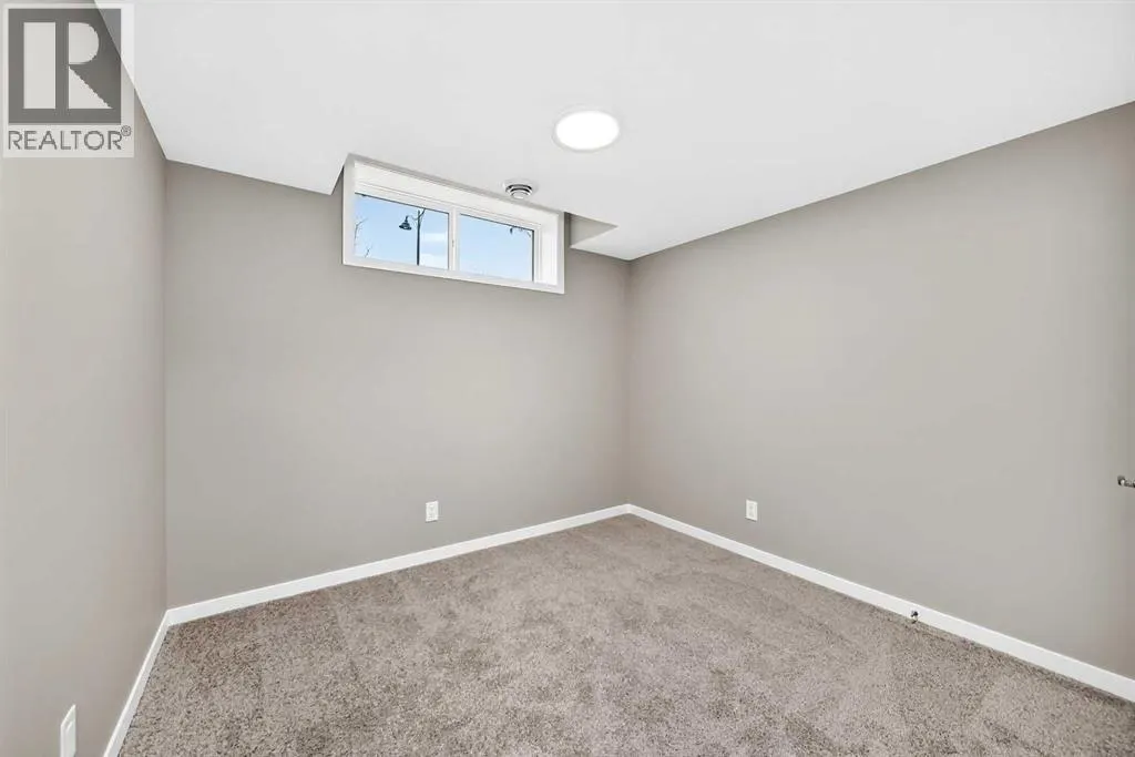 1213 Mahogany Boulevard SE