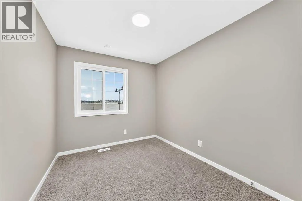 1213 Mahogany Boulevard SE