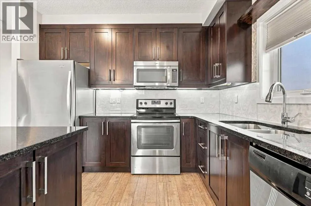 420, 402 Marquis Lane SE