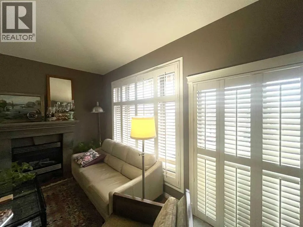 11 SPRINGBANK Terrace SW