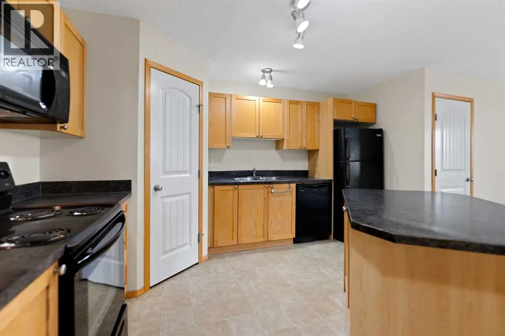 102, 70 Panatella Landing NW