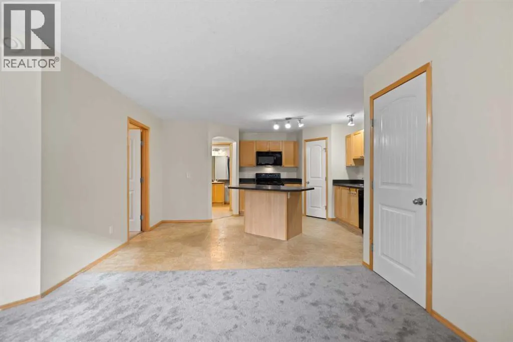 102, 70 Panatella Landing NW