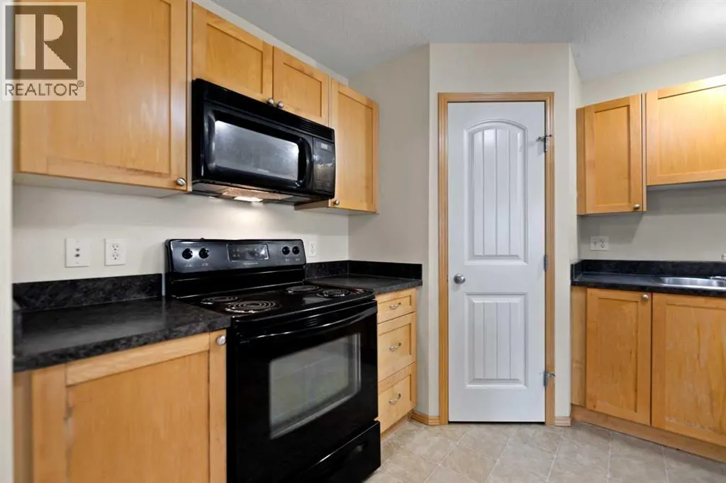 102, 70 Panatella Landing NW