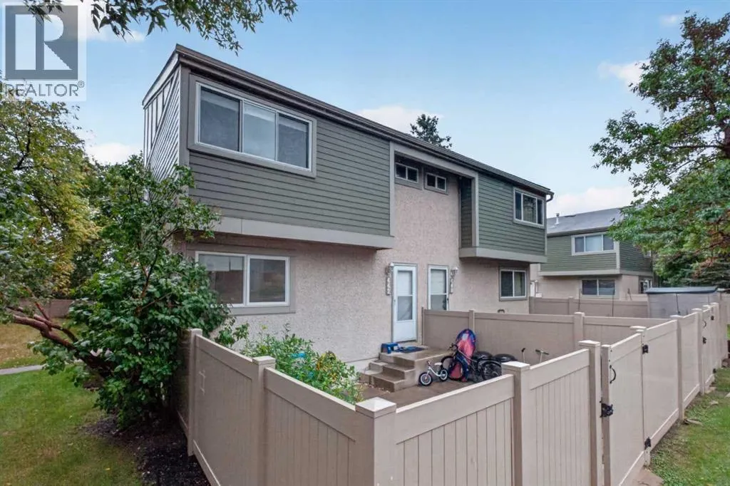 442, 406 Blackthorn Road NE
