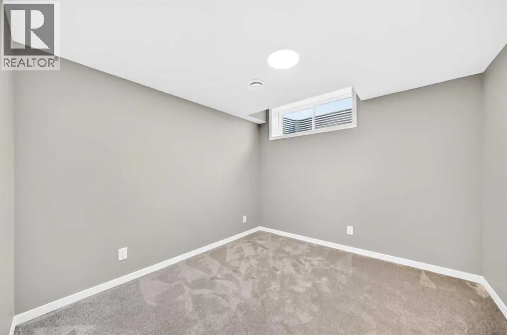 1360 Mahogany Boulevard SE