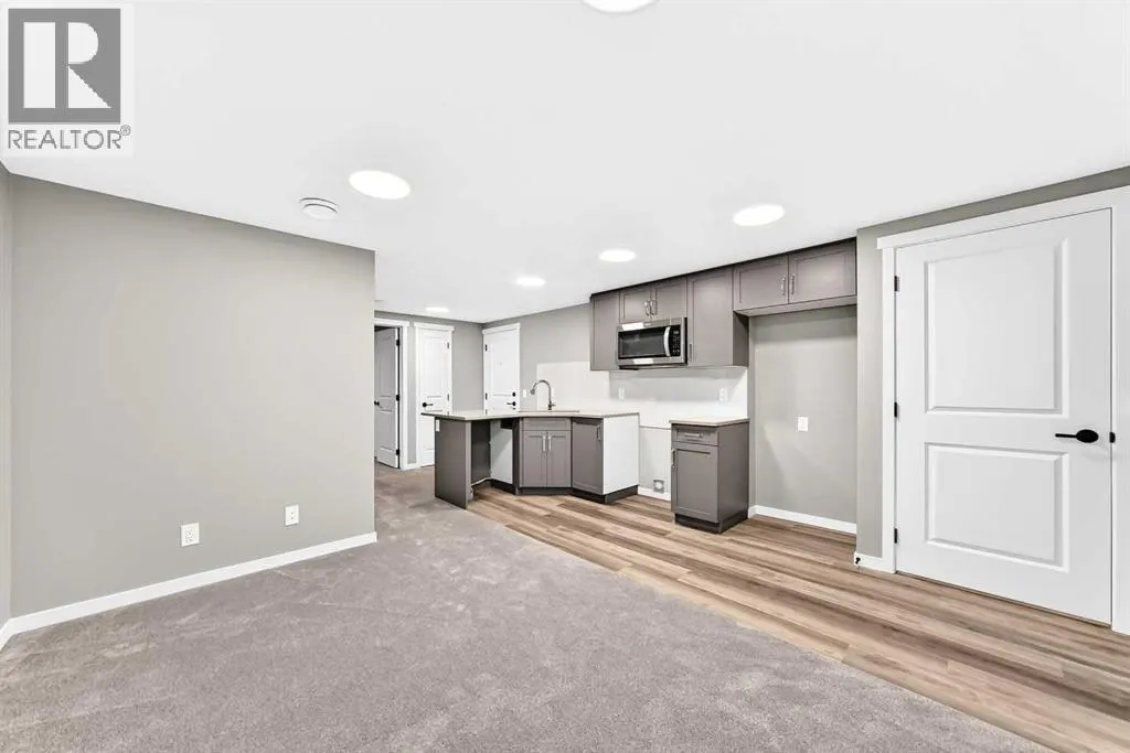 1360 Mahogany Boulevard SE