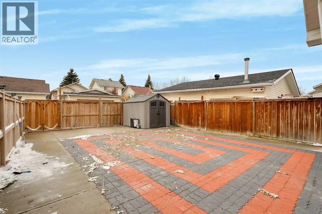 172 Martinwood Way NE