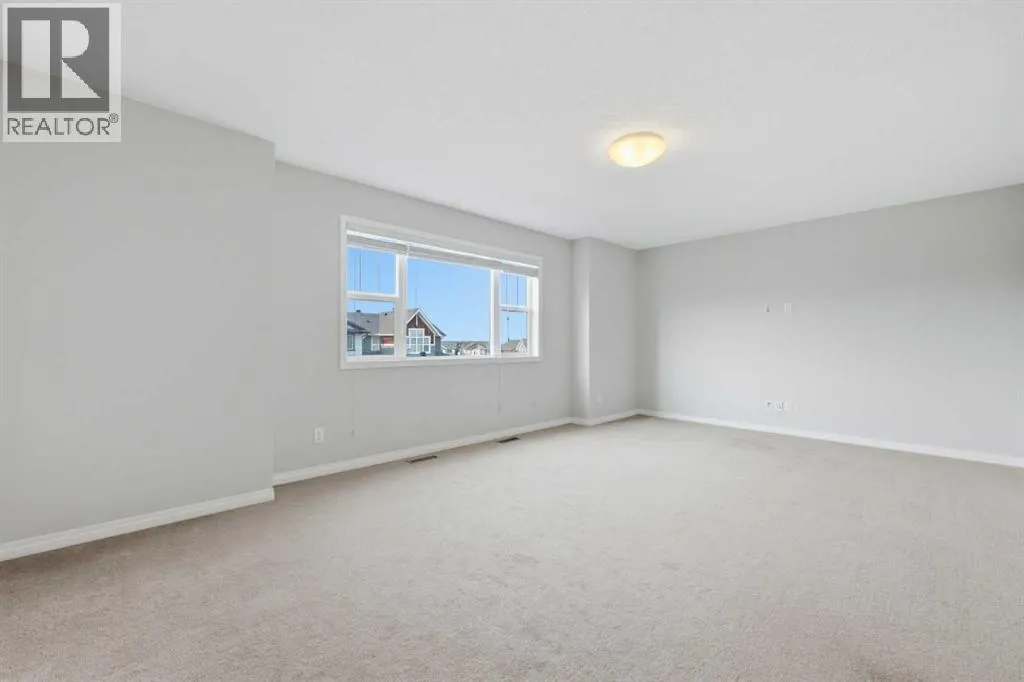 38 Silverado Skies Crescent SW