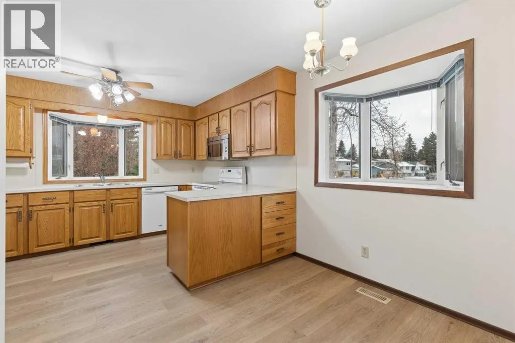 11104 Southdale Road SW