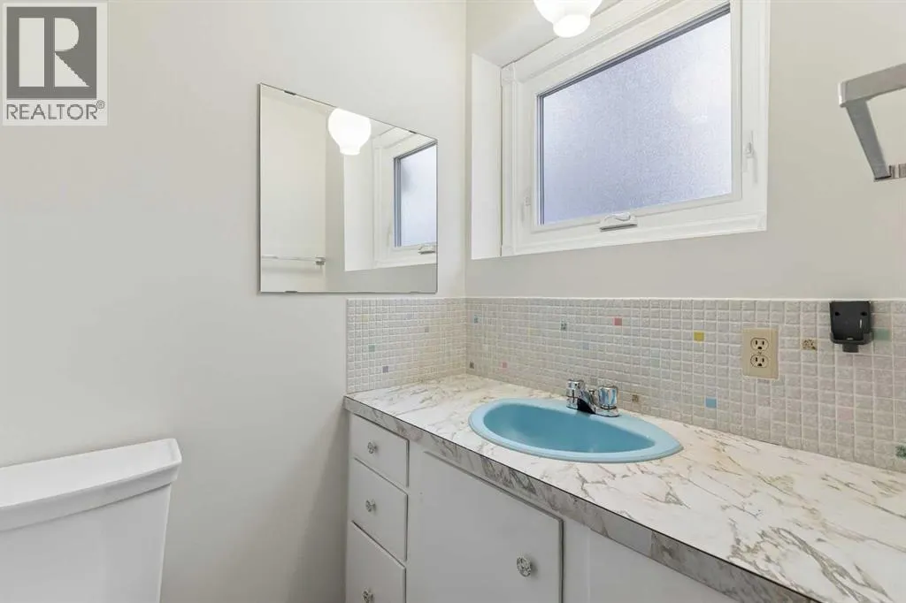 11104 Southdale Road SW