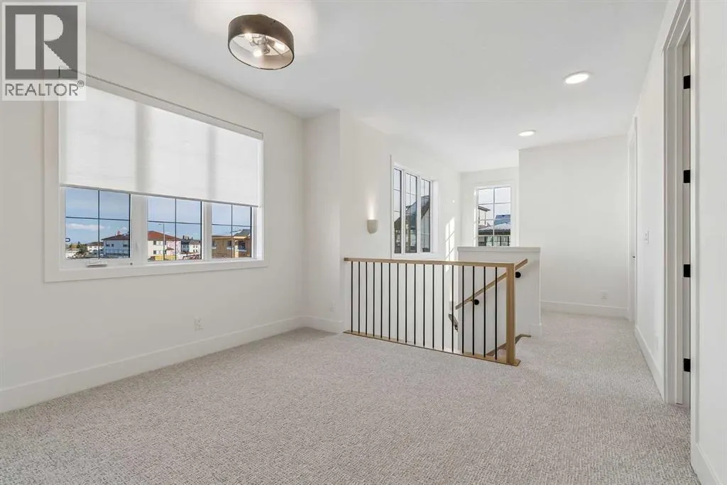 218 Calais Drive SW
