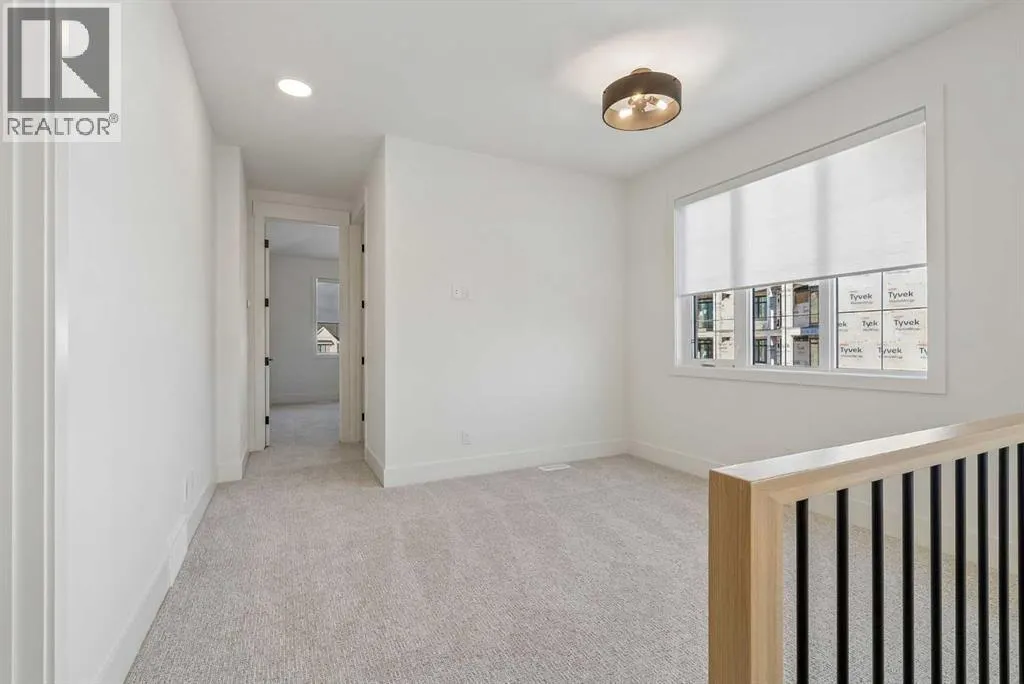 218 Calais Drive SW