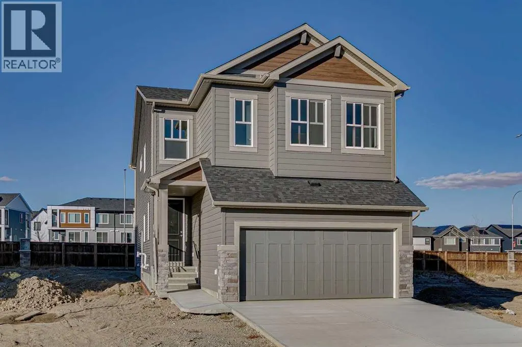 468 Buffaloberry Manor SE