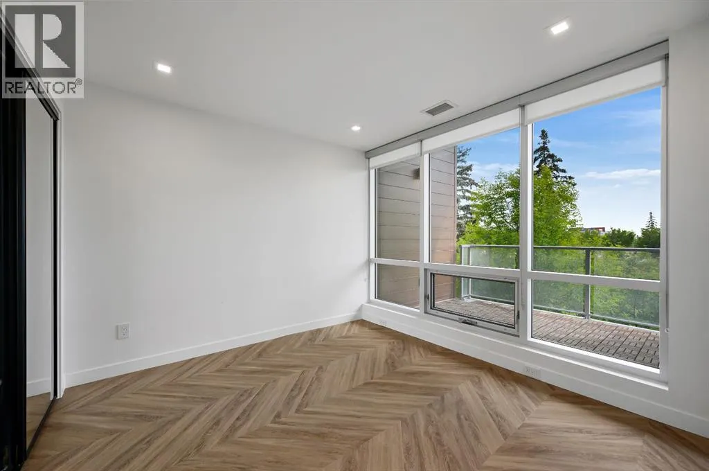 114, 8505 Broadcast Avenue SW