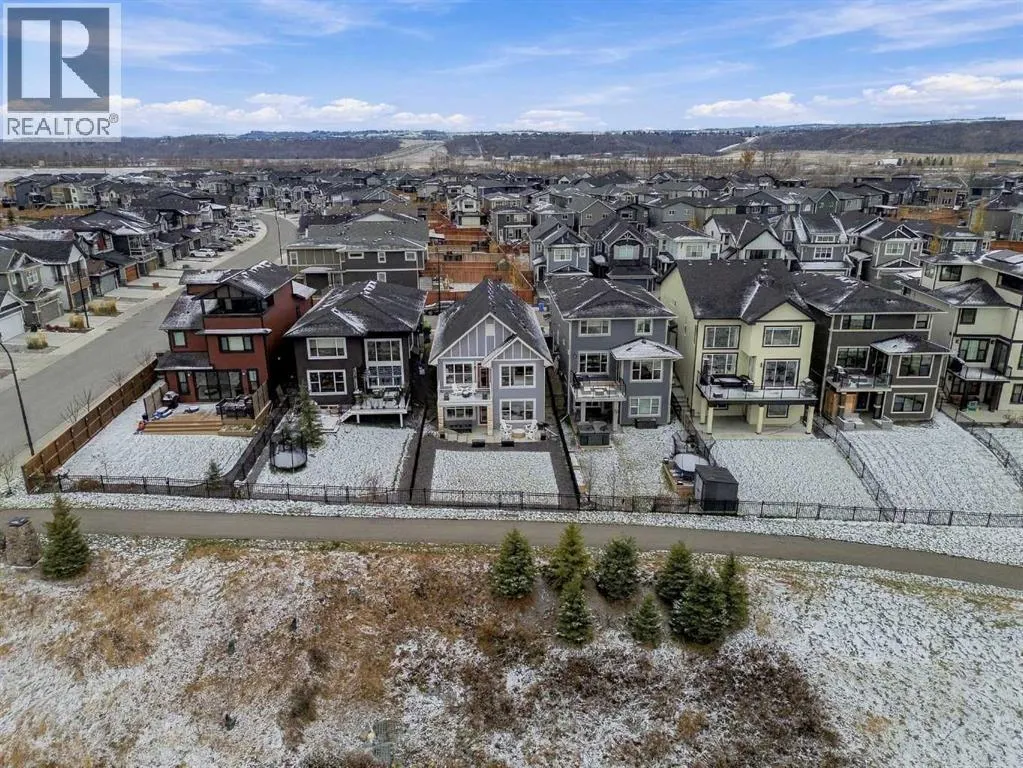218 Cranbrook Park SE