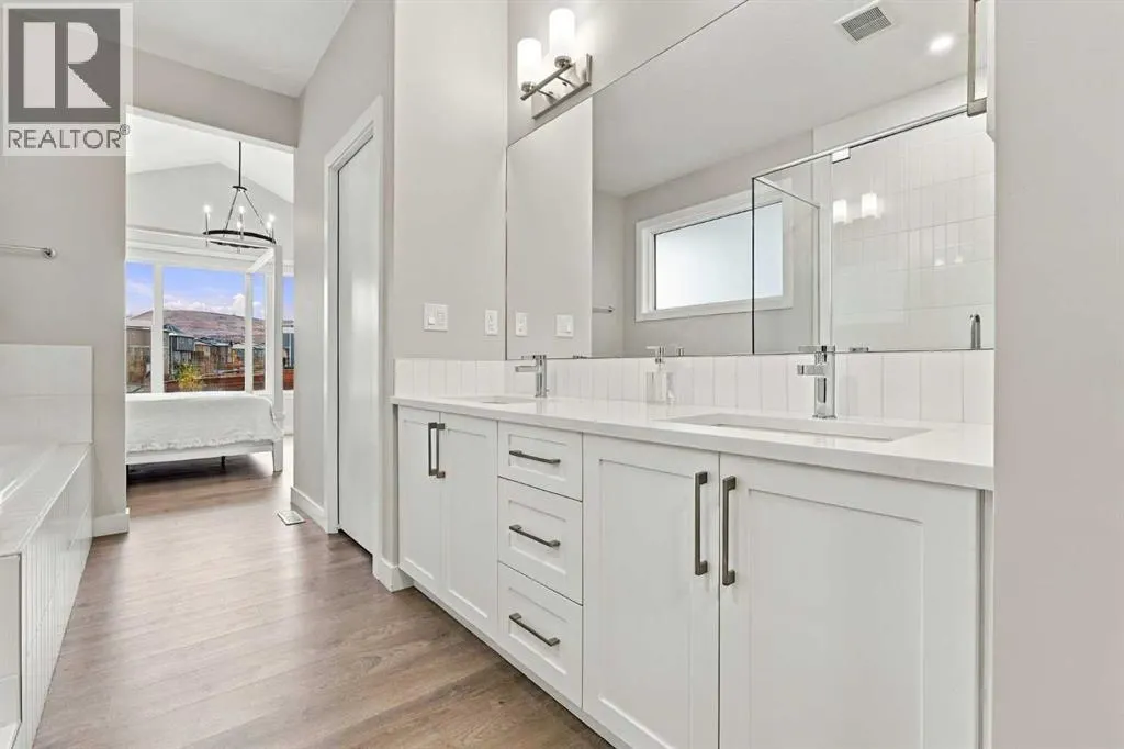 218 Cranbrook Park SE