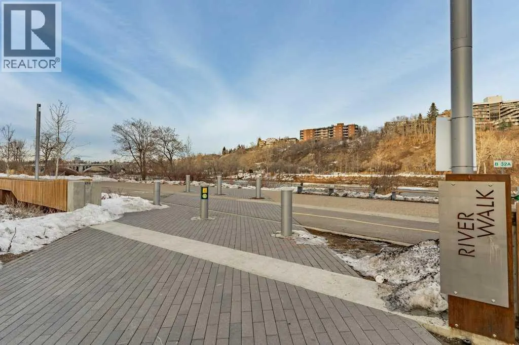 317, 333 Riverfront Avenue SE