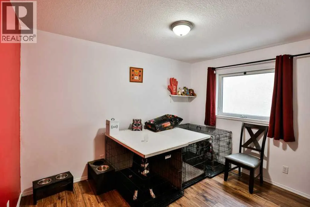 14 Heritage Road W