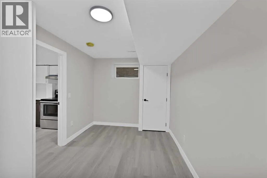 5 Martingrove Court NE