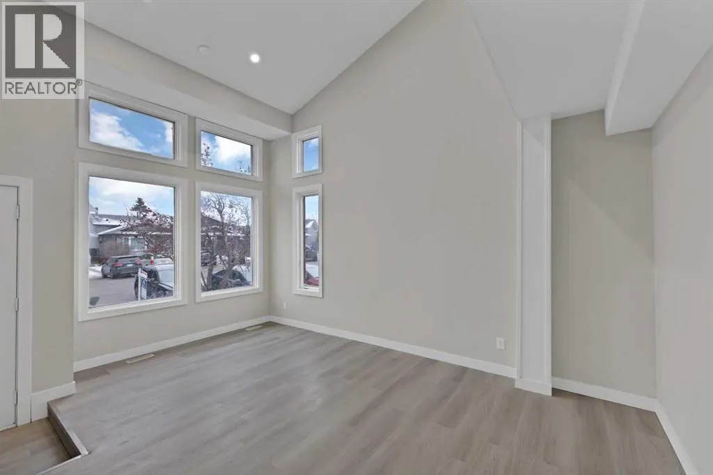 5 Martingrove Court NE