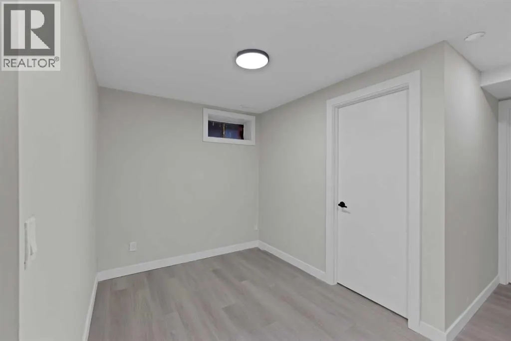 5 Martingrove Court NE