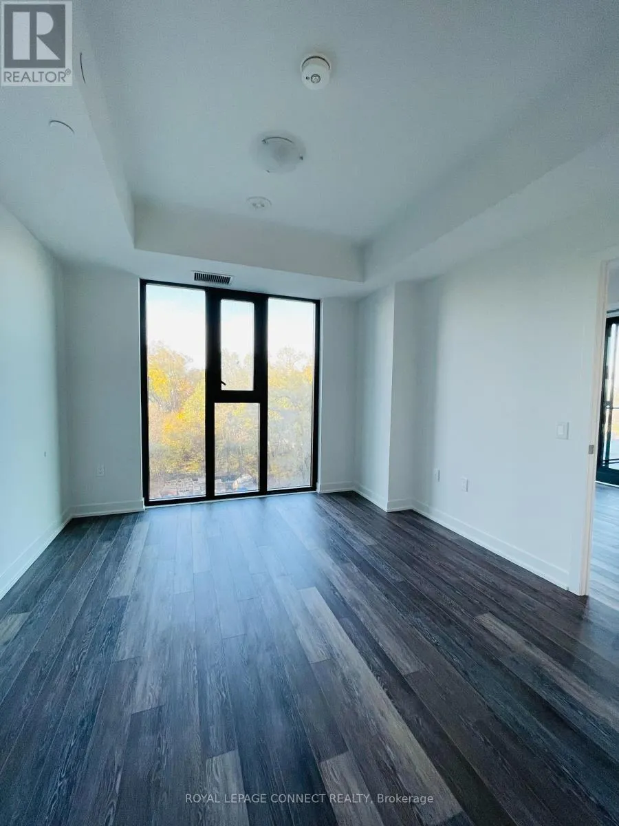 504 - 250 LAWRENCE AVENUE W