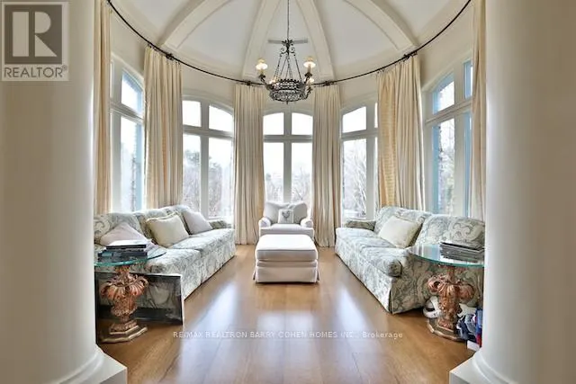 85 THE BRIDLE PATH