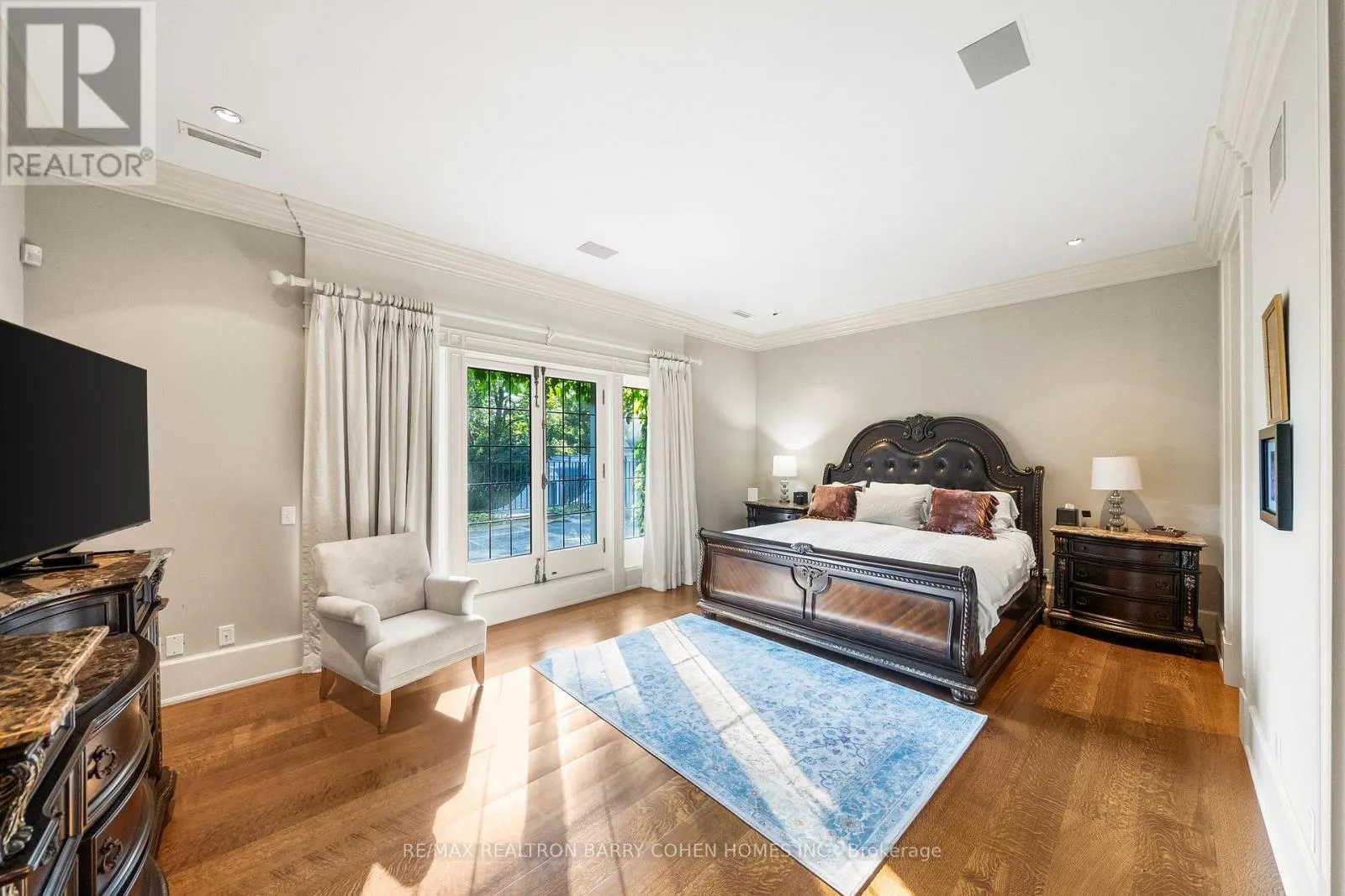85 THE BRIDLE PATH