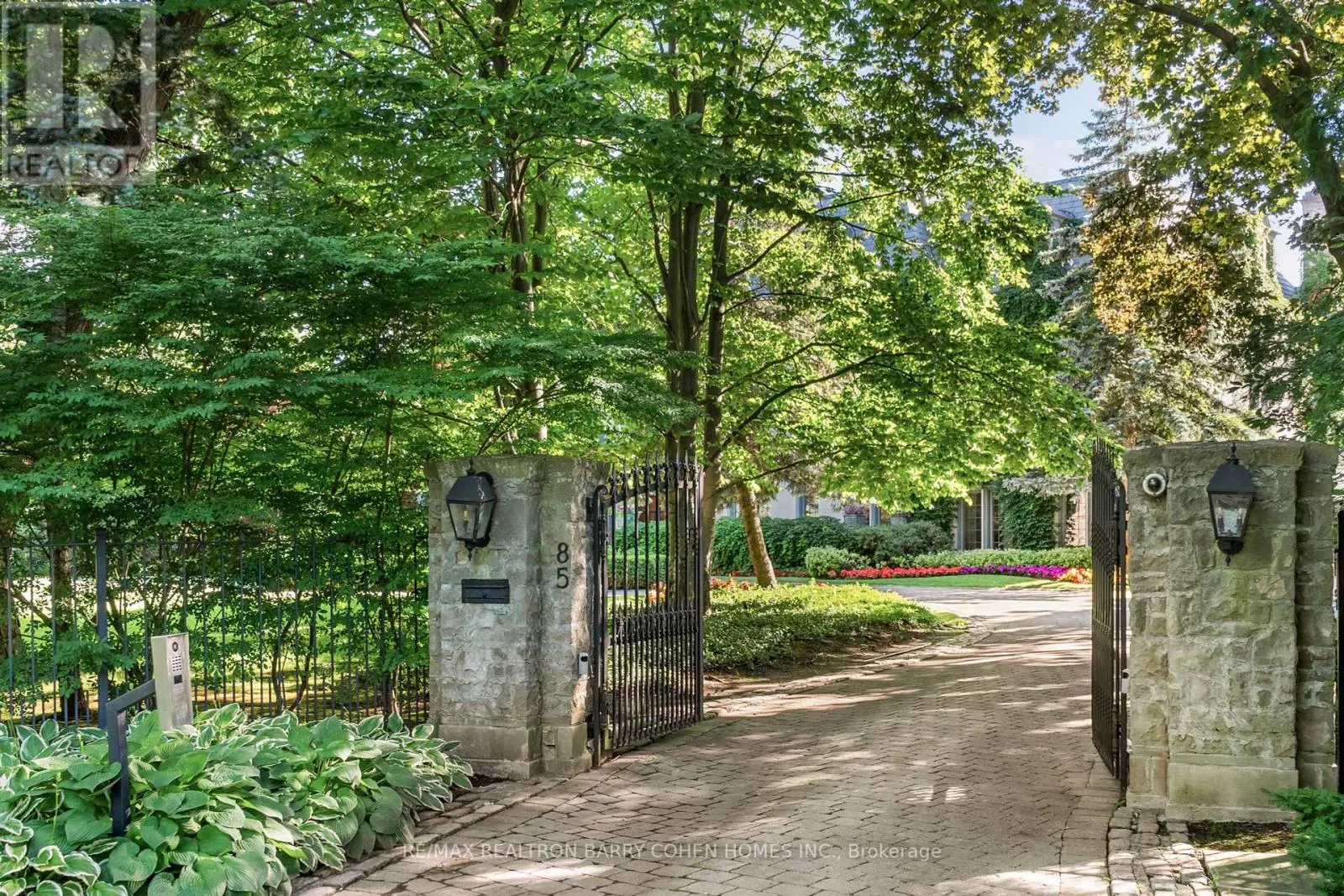 85 THE BRIDLE PATH
