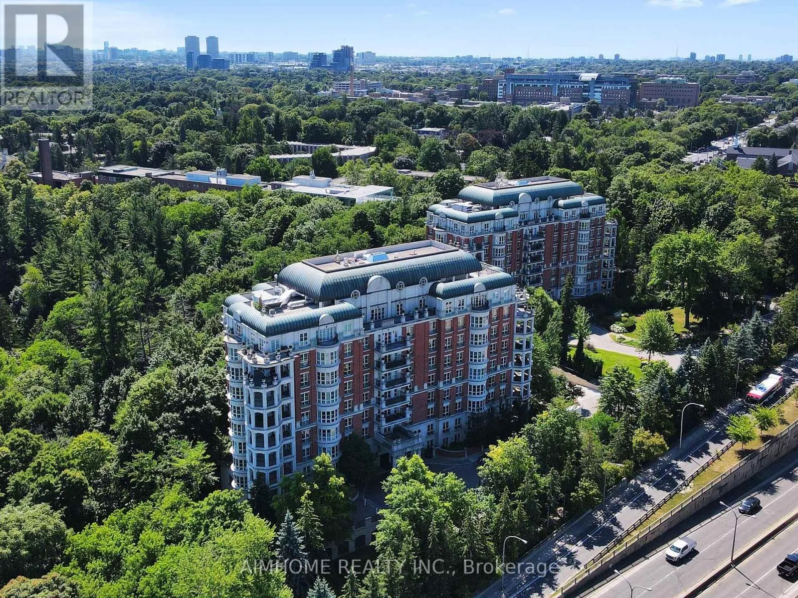 2C - 2 CHEDINGTON PLACE