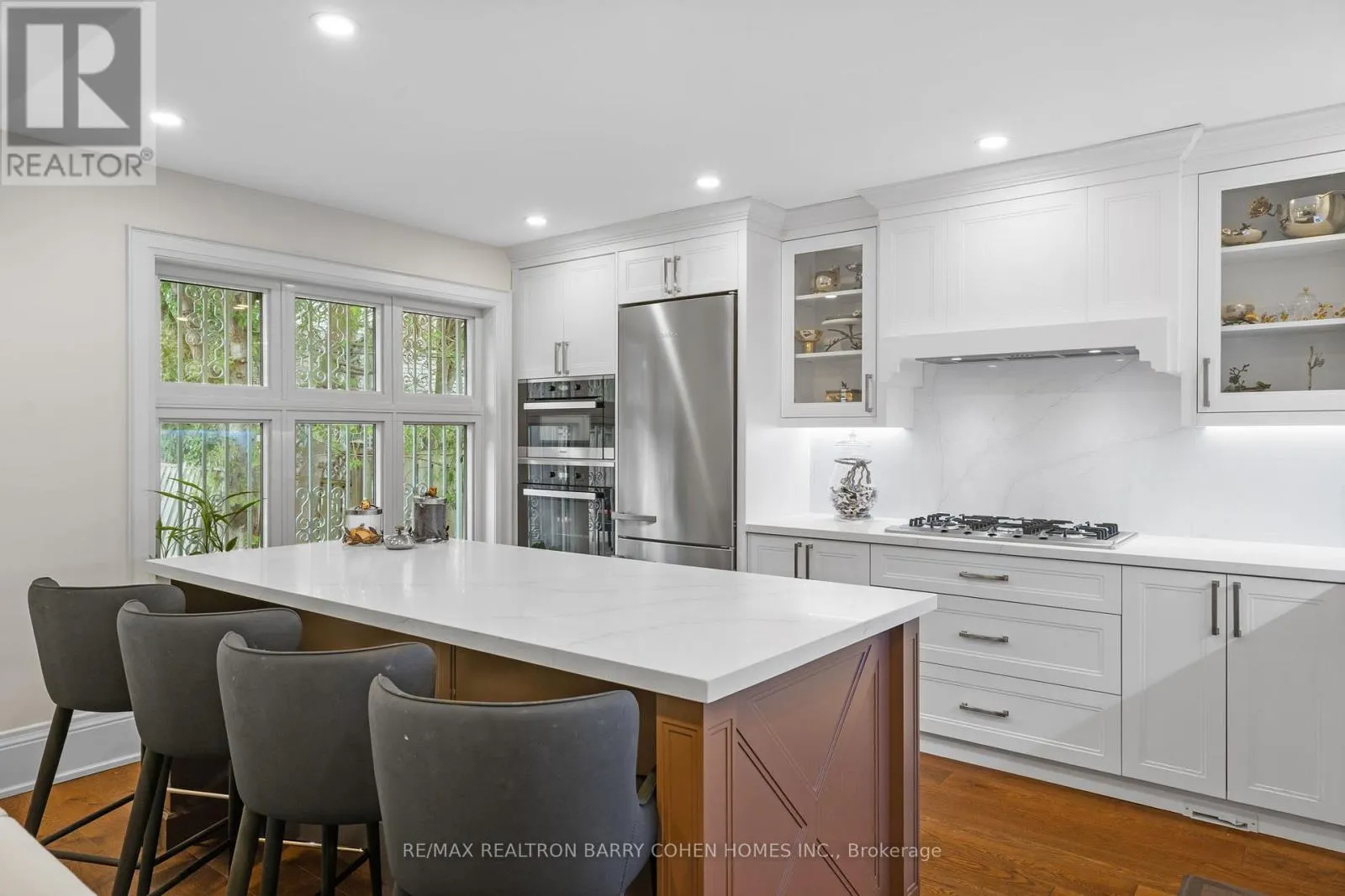 32 BEECHWOOD AVENUE