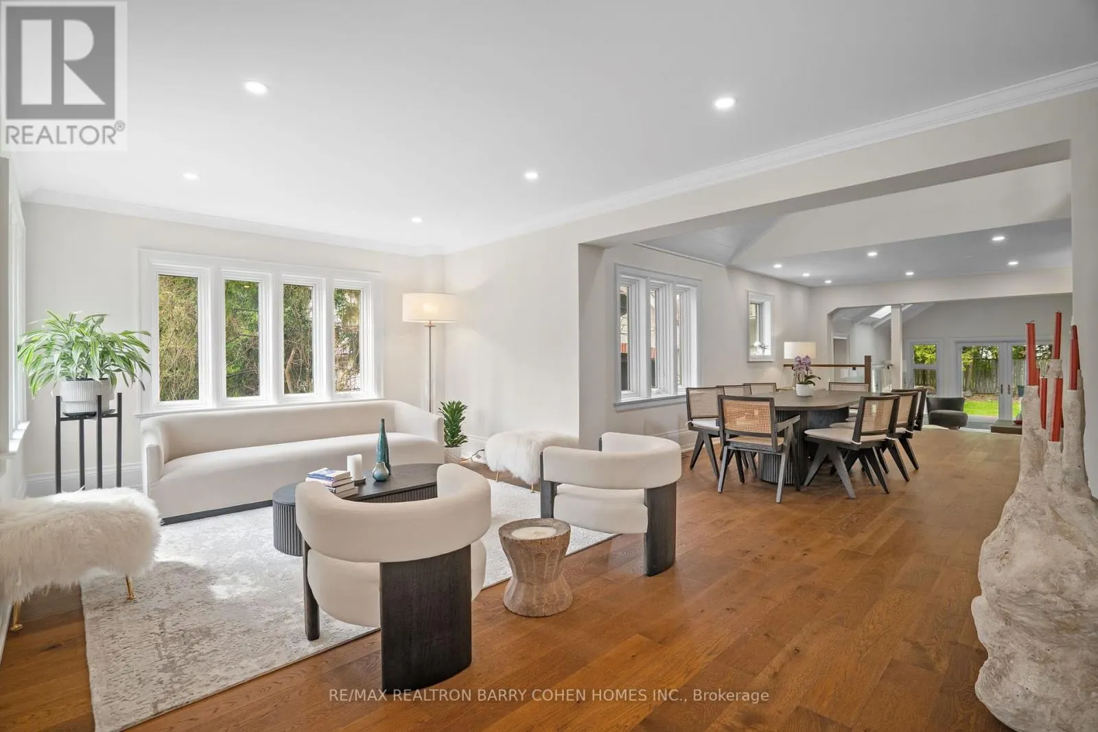 32 BEECHWOOD AVENUE