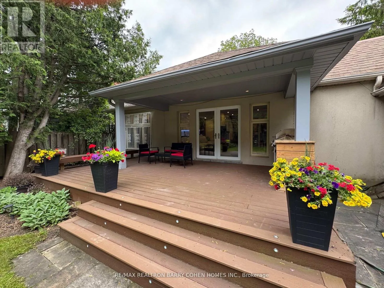 32 BEECHWOOD AVENUE