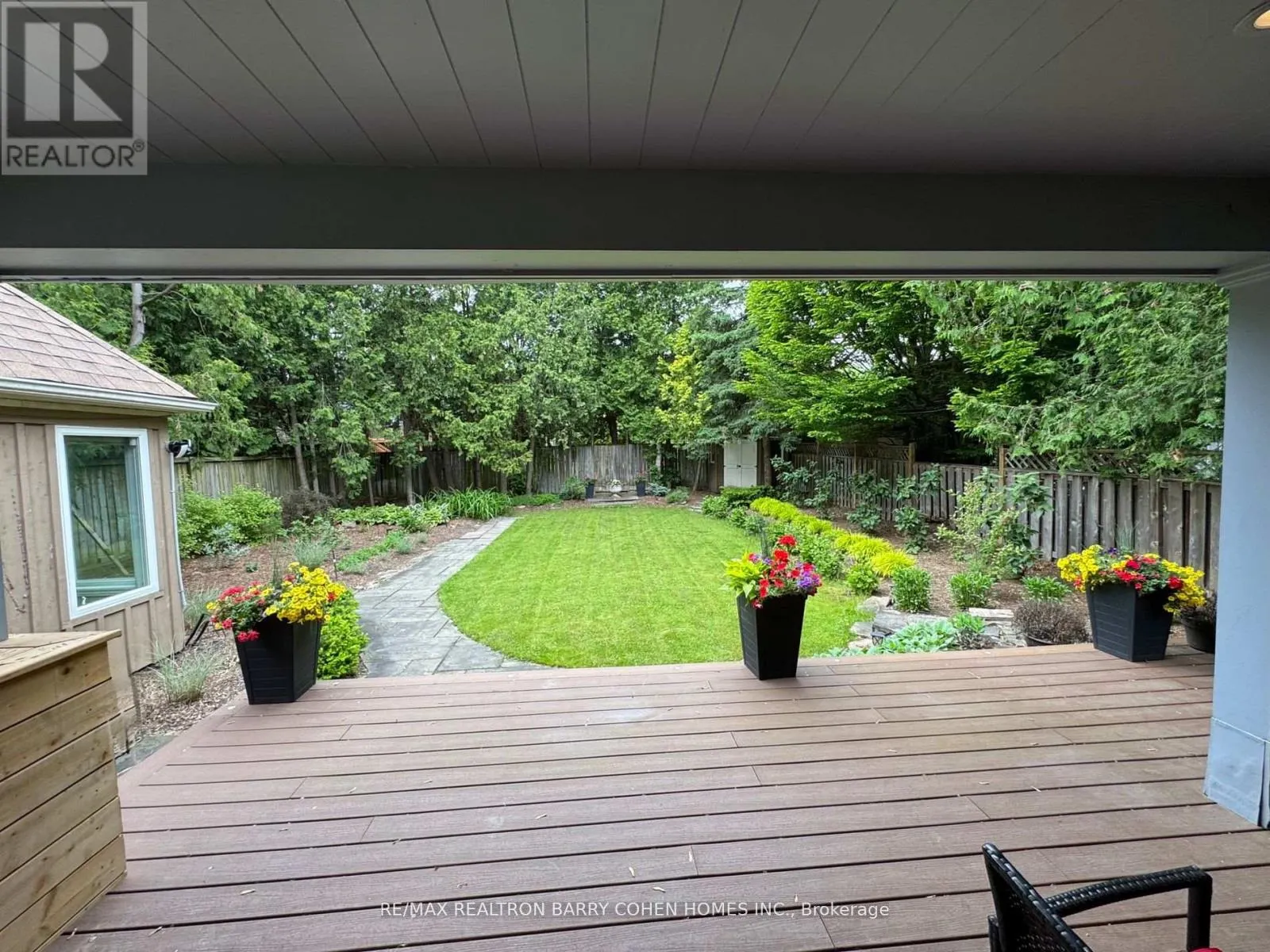 32 BEECHWOOD AVENUE