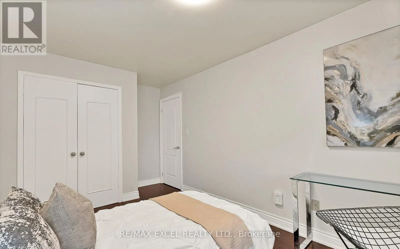 11 STONEDALE PLACEWAY