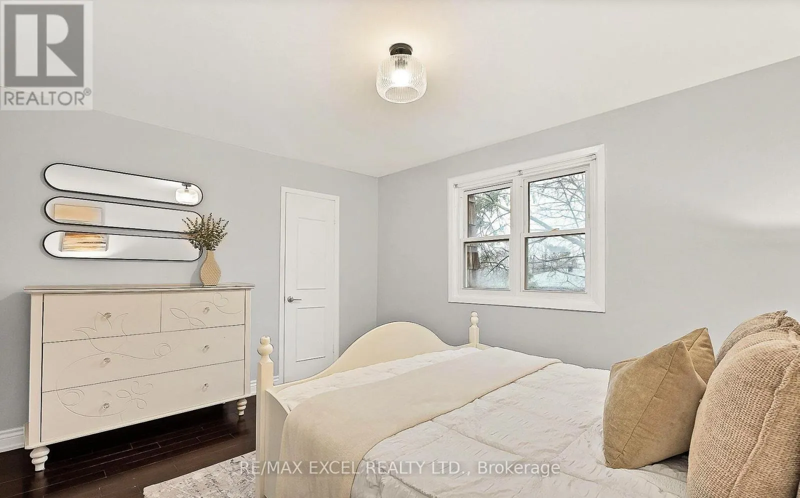 11 STONEDALE PLACEWAY