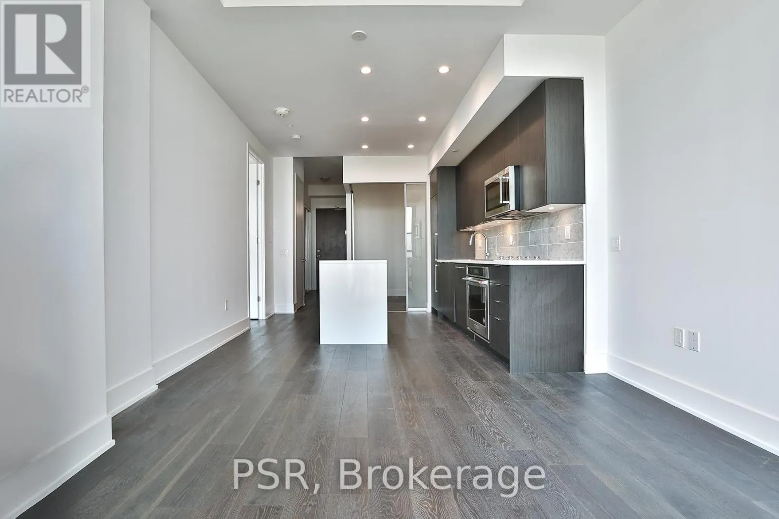 LPH05 - 38 IANNUZZI STREET