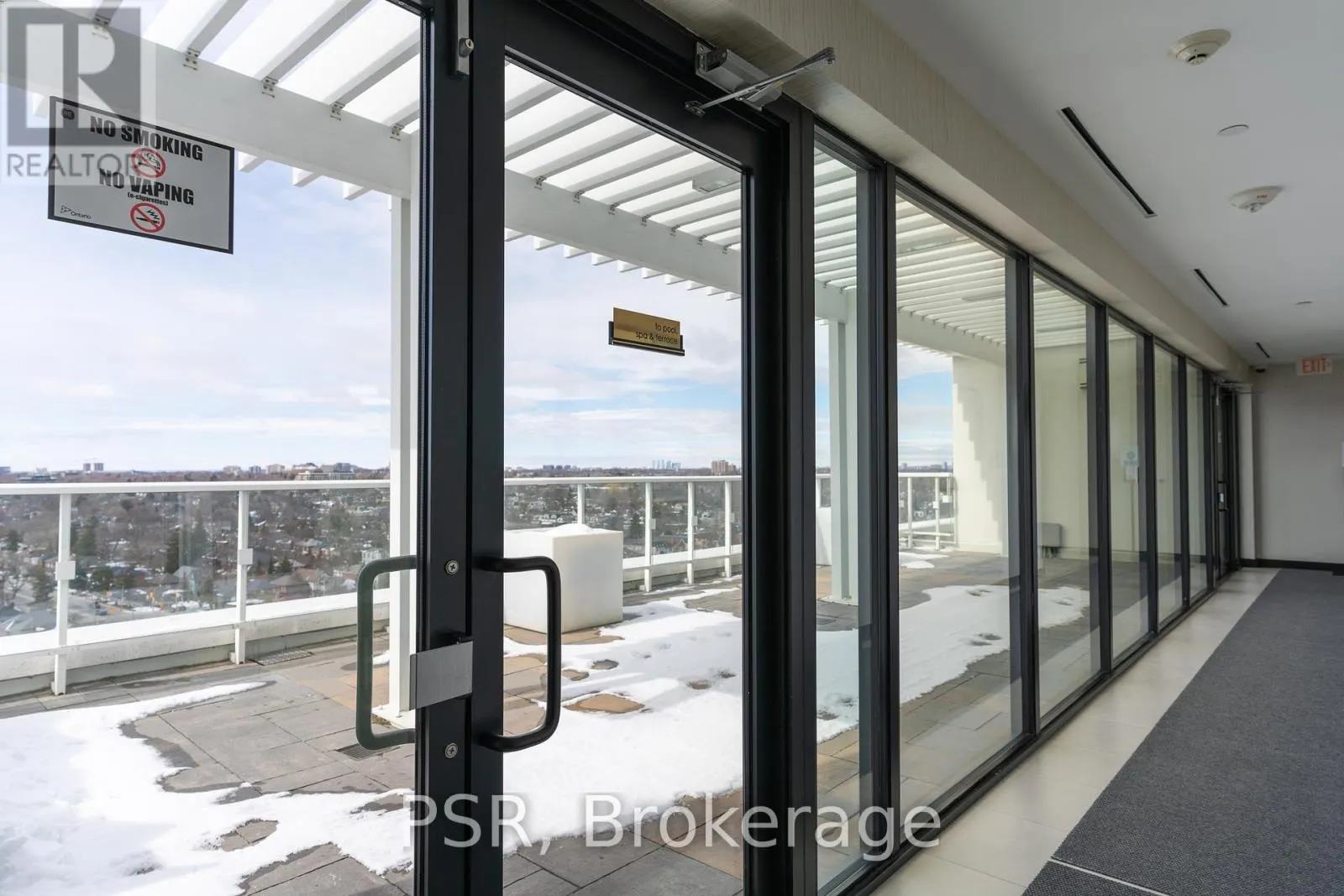 311 - 3018 YONGE STREET