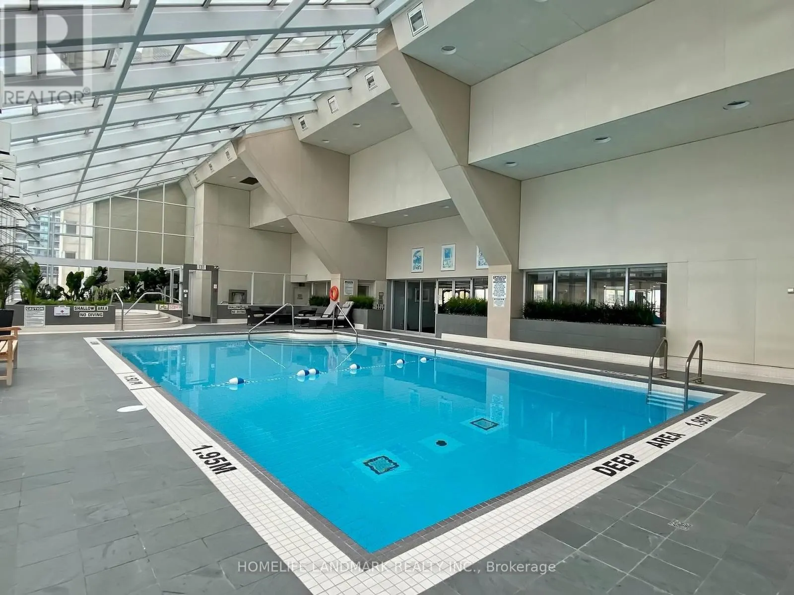 304W - 480 QUEENS QUAY W