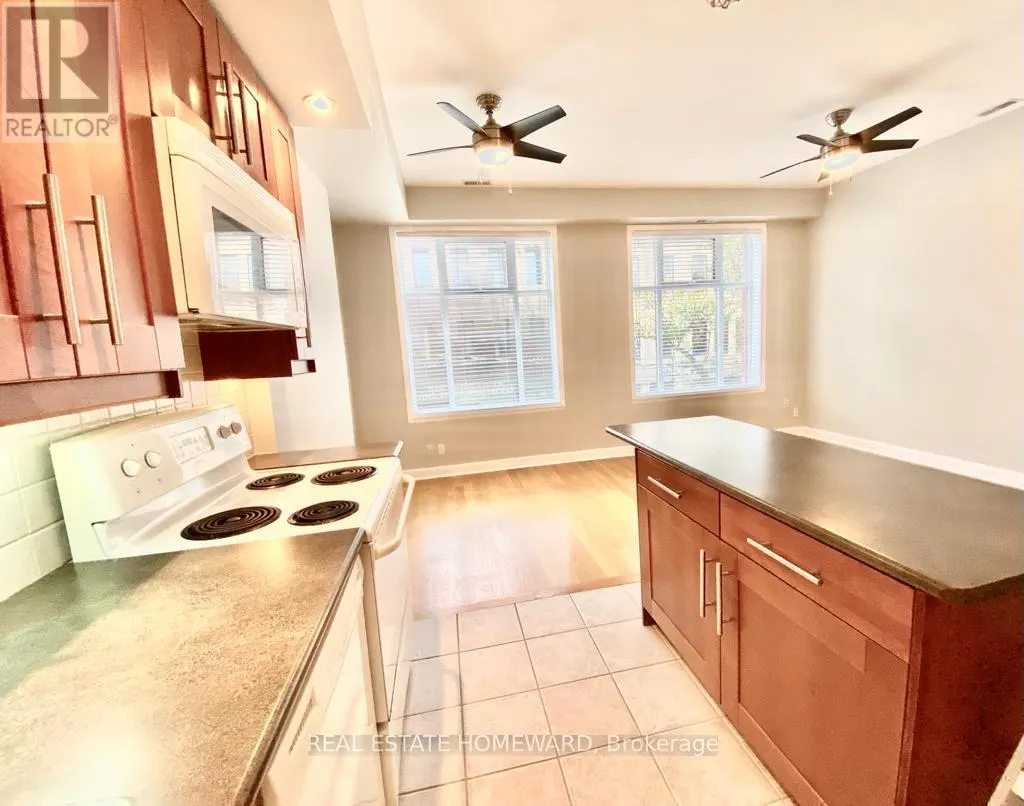 2 - 546 QUEEN STREET W