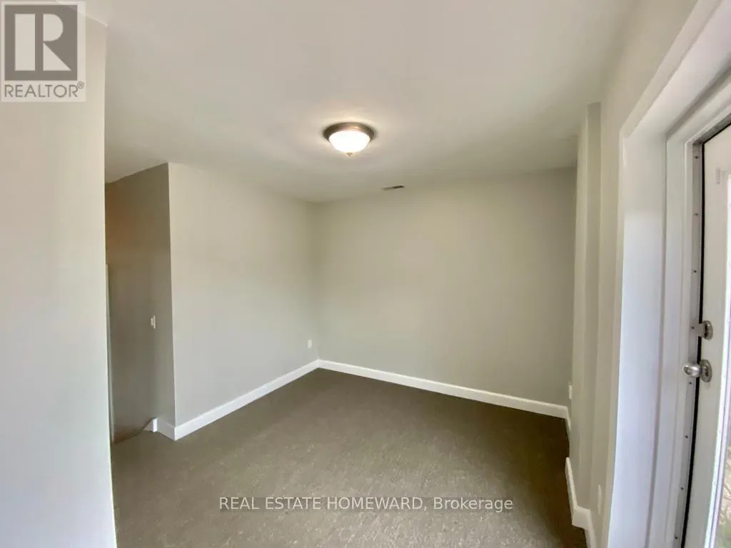 2 - 546 QUEEN STREET W